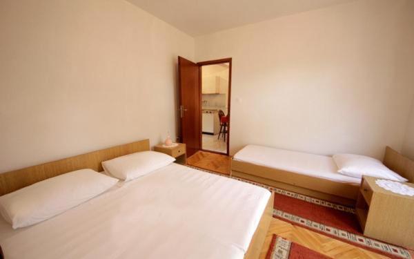 Apartments Vukovic Vrboska Zewnętrze zdjęcie